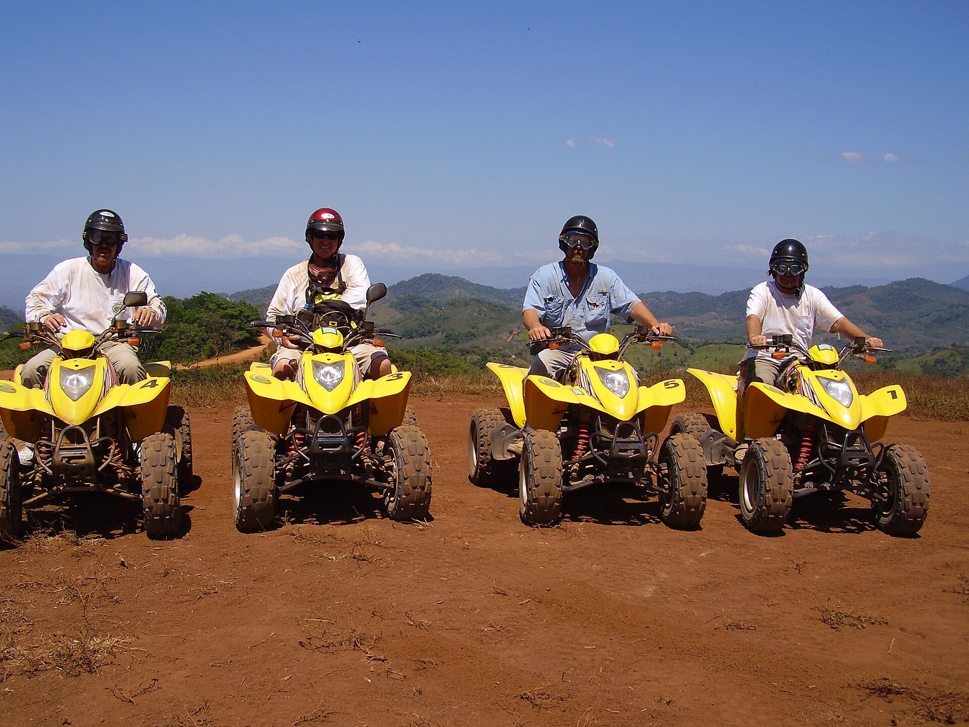 Tour de ATV por la montaña — photo 1 of 1